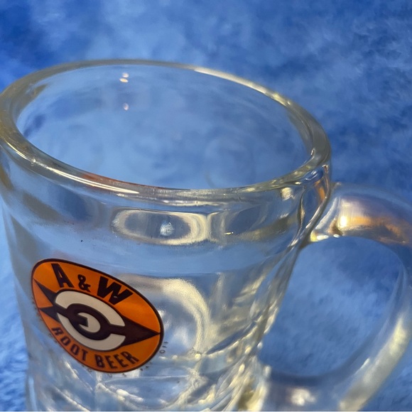 VINTAGE A&W ROOT BEAR CLEAR GLASS MUG. - Picture 4 of 4